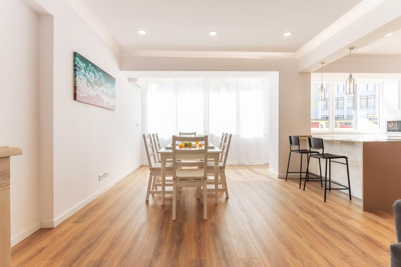 Vita Portucale ! Costa Da Caparica Sunny Design Apartment Exteriör bild