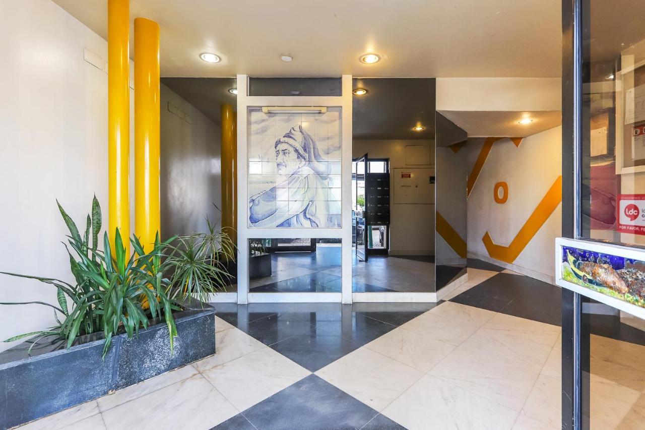 Vita Portucale ! Costa Da Caparica Sunny Design Apartment Exteriör bild